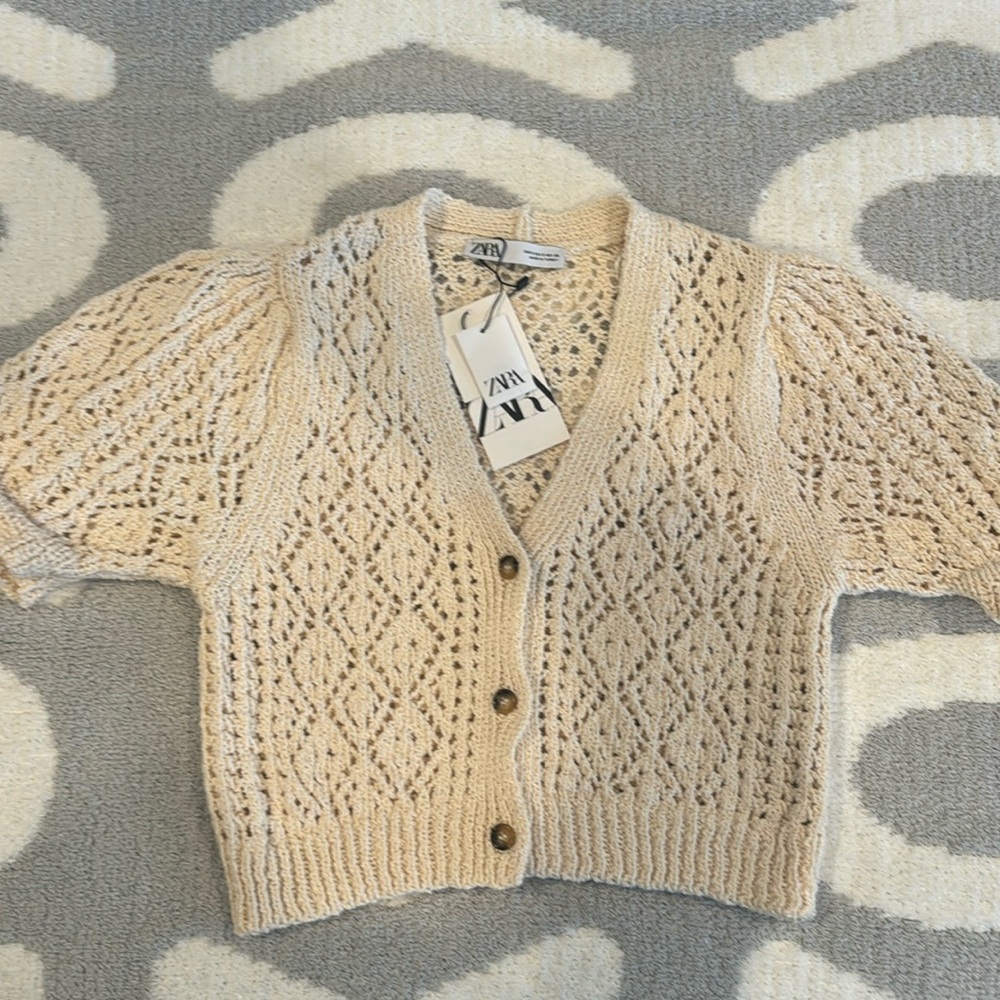 Zara Cropped knit cardigan